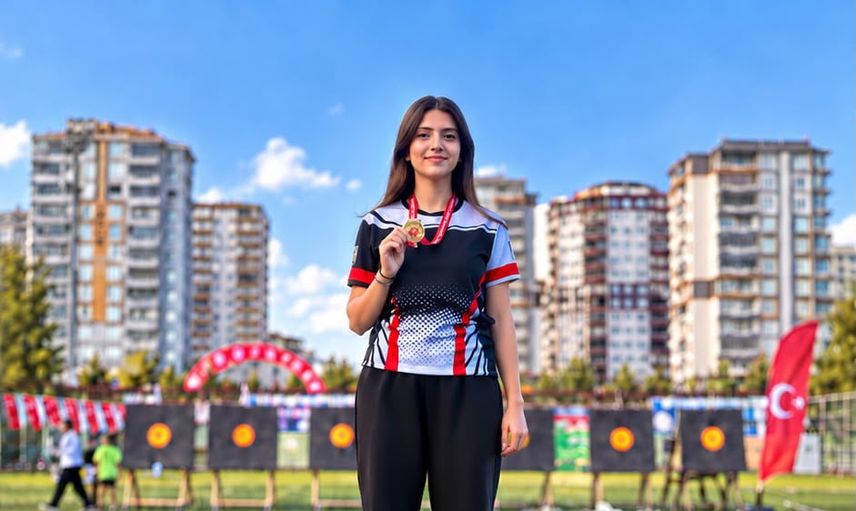 Cumhuriyet bayramı'nda Erdem Koleji'ne il şampiyonluğu
