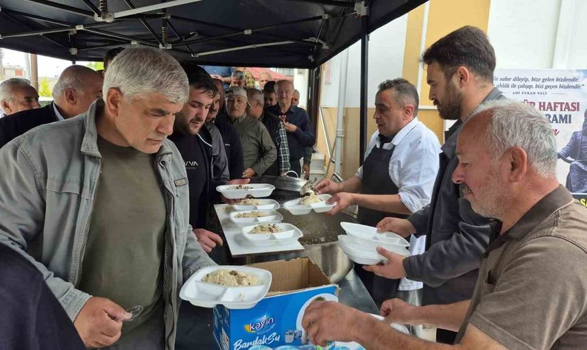 Alaçam sanayi sitesinde ahilik geleneği etli pilavla yaşatıldı