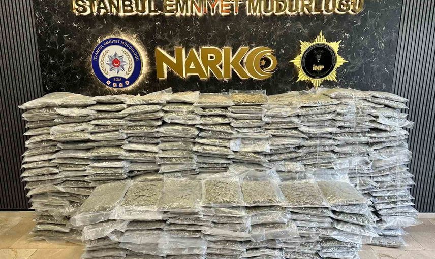Beykoz'da eş zamanlı operasyonda 409 kilo 600 gram skunk ele geçirildi