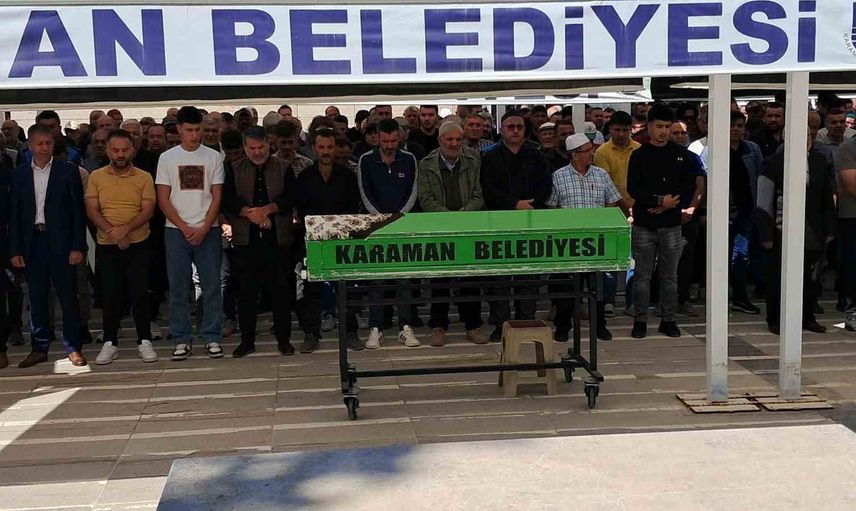 Karaman'da evlerinde ölü bulunan çift düzenlenen törenlerin ardından toprağa verildi
