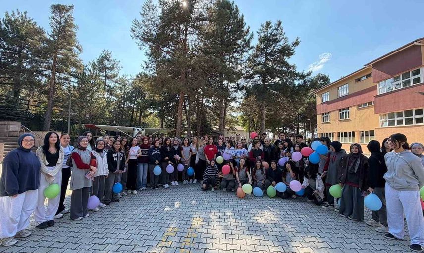 Hitit Üniversitesi kampüsünde kız çocuklarının hakları oyun ve egzersizle işlendi