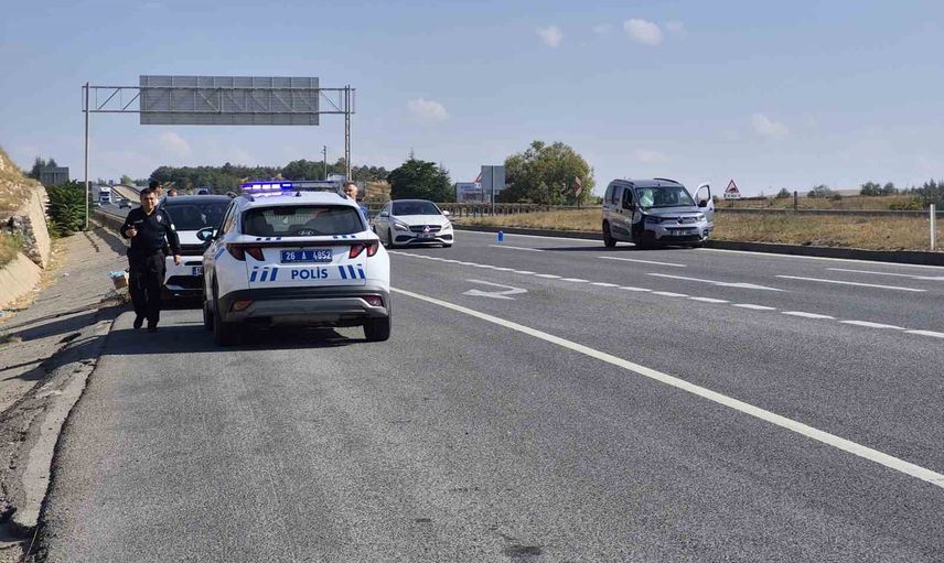 Organize Sanayi Bölgesi yakınında arkadan çarpma: sürücü hastaneye kaldırıldı