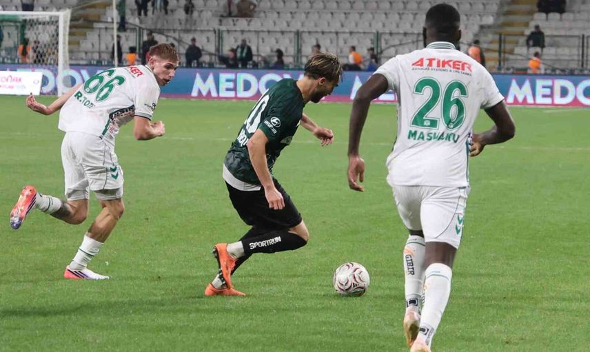 Kocaelispor Konya'da geri dönüşle 3 puanı aldı