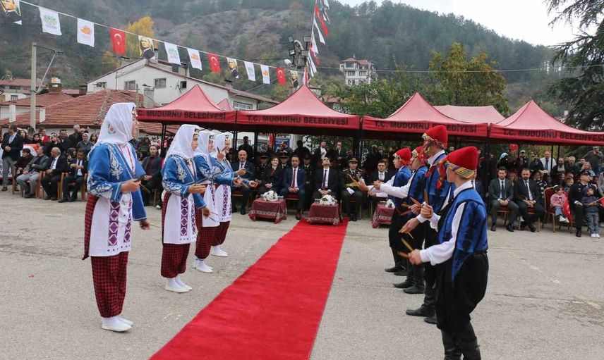 Mudurnu'da cumhuriyetin 103. yılı coşkuyla kutlandı