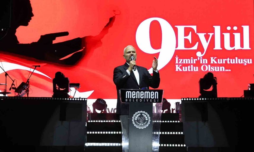 Menemen'de kurtuluş meydanı doldu: on binler Sefo konserinde buluştu