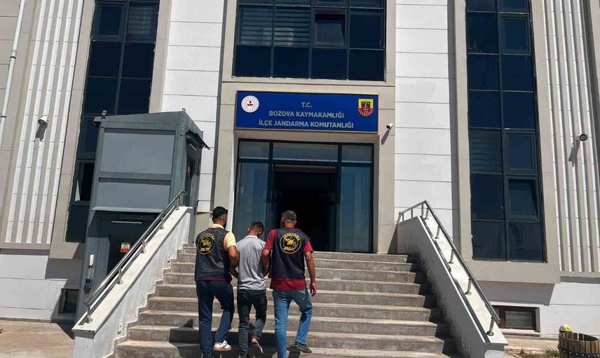 Bozova'da geçmişi peşini bırakmadı: 6 yıl kesinleşmiş cezası olan hükümlü yakalandı