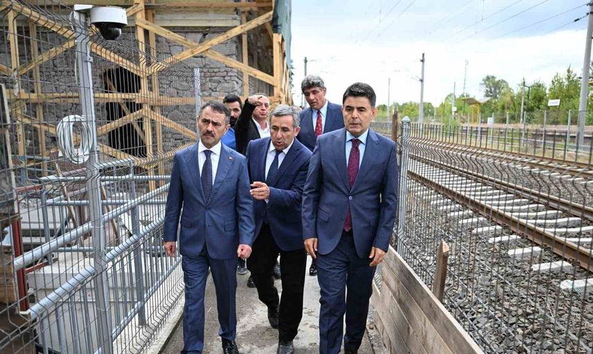 Derbent tren garı aslına uygun restorasyonla korunuyor