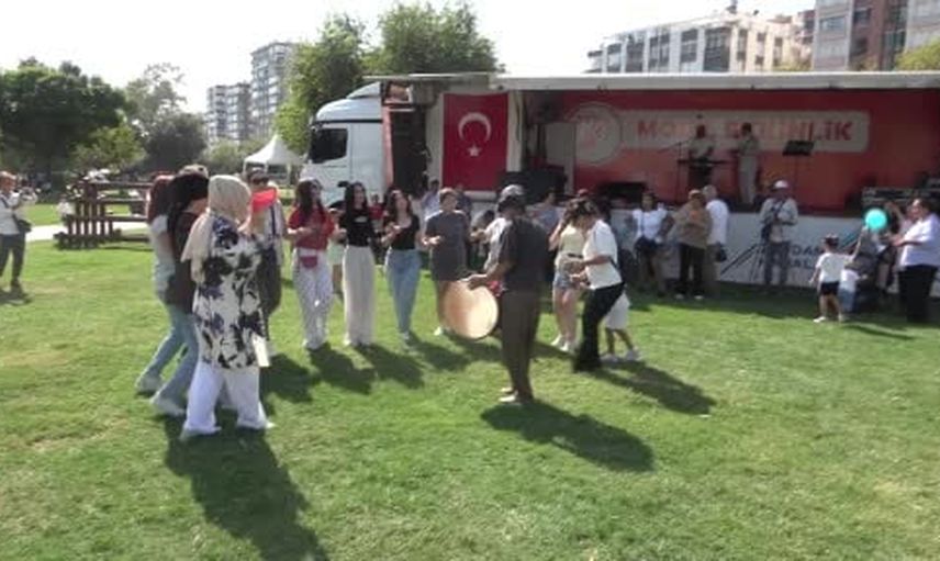 Adana'da lezzet şöleni onuncu yılında ikinci gün coşkusu sürüyor