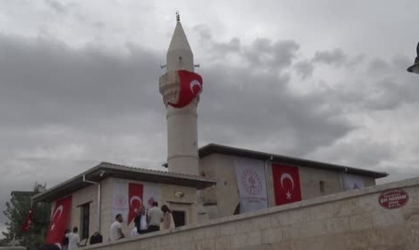 Restorasyonla yeniden ibadete açılan Şeyh Fethullah Camii bölgeye canlılık getirdi
