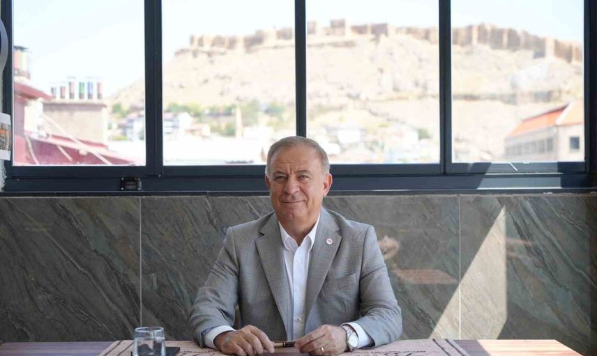 Yeni Parti'nin tüzük yeniliği ve Bayburt gündemi: Zeybek'in açıklamaları