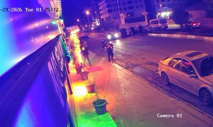 Ağrı'da dönüş manevrası kaza ile bitti: iki motosiklet sürücüsü yaralandı