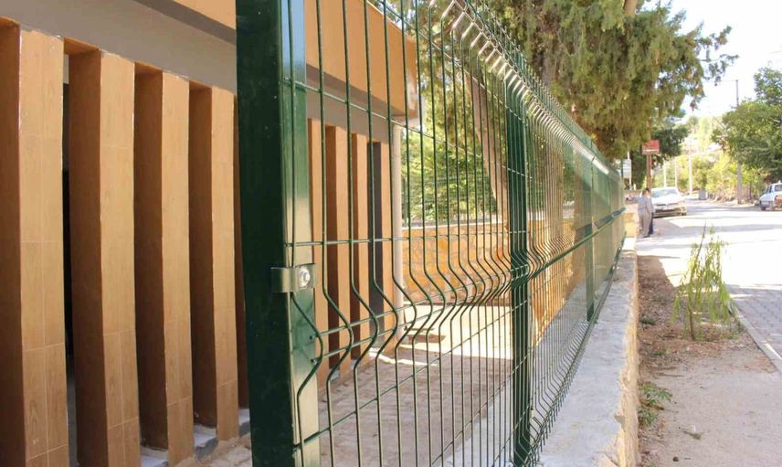 Elmalı'da Kızıltemeller mezarlığı güvenlik ve çevre düzenlemesiyle yenileniyor