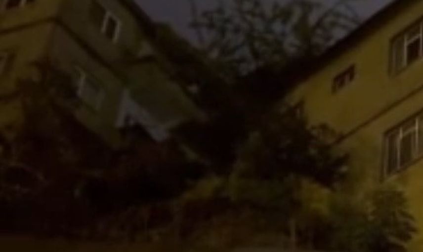 Yıkılmadan önce kaydedilen görüntüler Zonguldak'taki çöküşü gözler önüne serdi