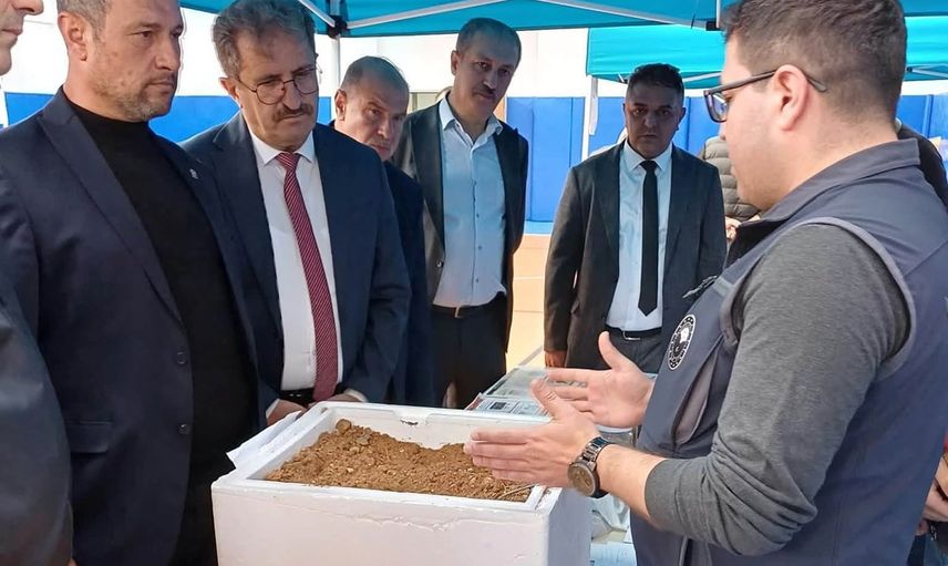 Küçük eller toprakla buluştu: Emet'te bilim ve tarımın keşfi