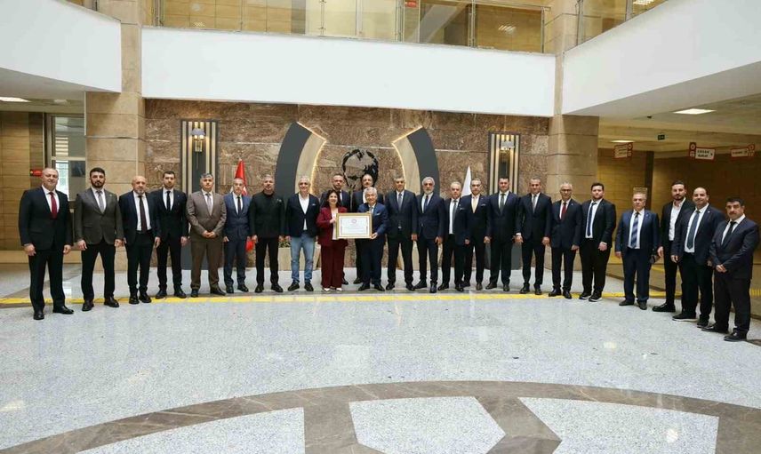 ATO'da Mehmet Şahbaz dönemi başladı, öncelik üyelerle iletişim
