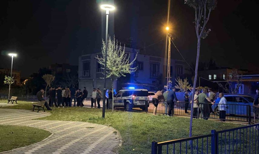 Park tartışması kavgaya dönüştü, şüpheliler polis gelince dağıldı