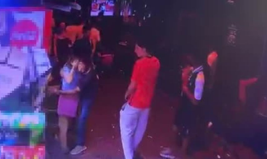 Beyoğlu'nda yankesicilik şüphelisi çaldığı telefonla yakayı ele verdi