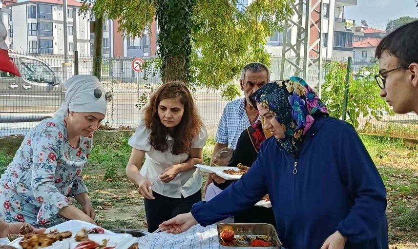 Bafra'da dayanışma ve müzik vardı: görme engelliler pikniğinde buluştu