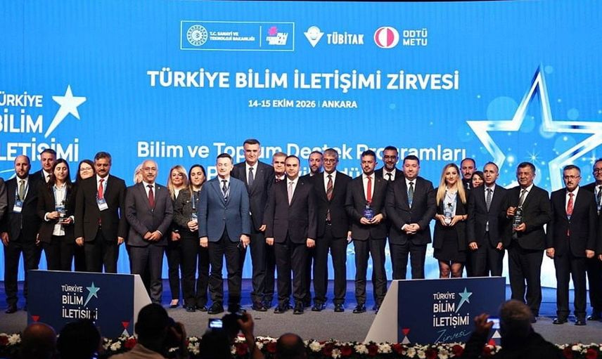 Eskişehir'in gururu: Eti Sosyal Bilimler Lisesi 4006'da Türkiye birincisi