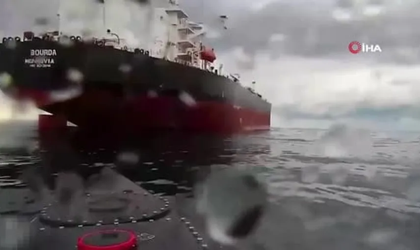 Karadeniz'de vurulan Yanina'nın tahliyesi ve tepkiler