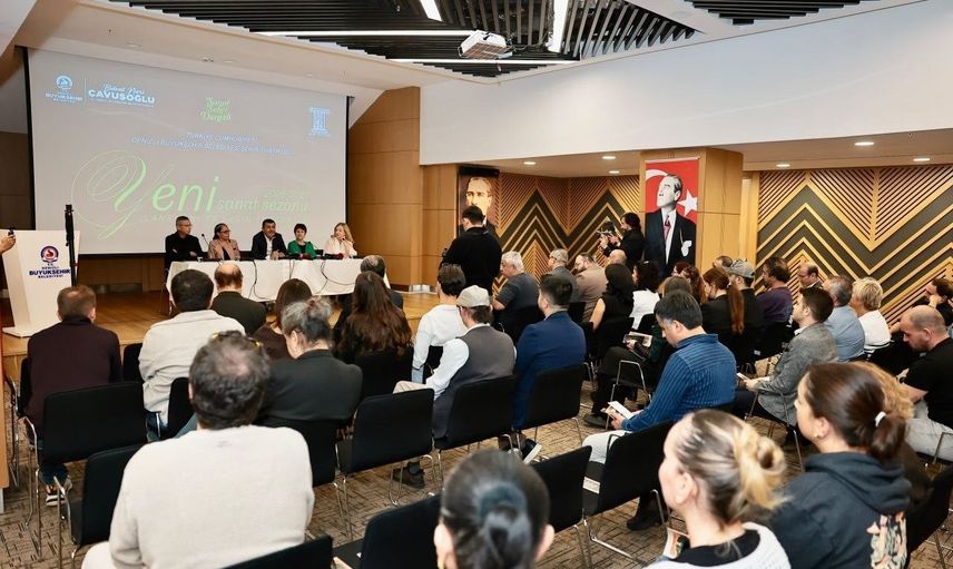 Denizli tiyatrosu yeni sezonu 'Geç Kalanlar'la açıyor