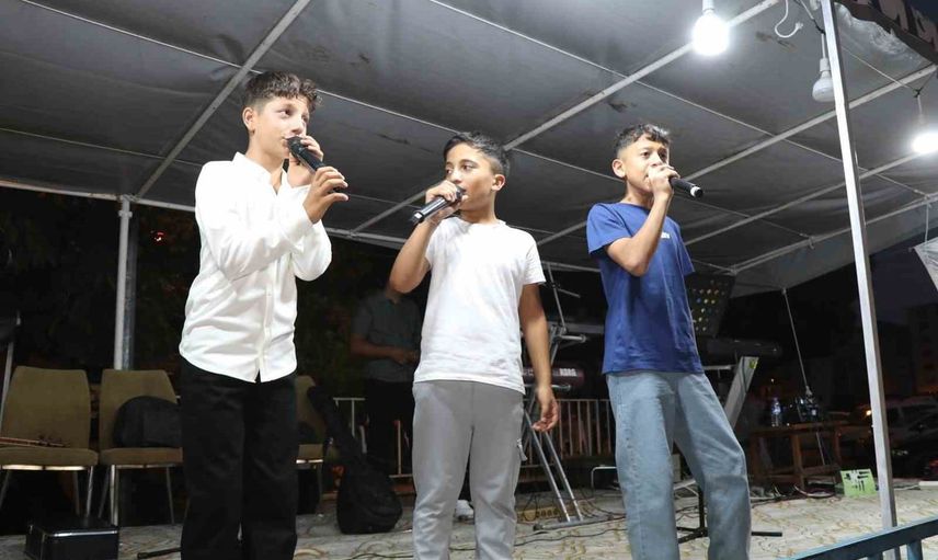 Oltu'da üç genç yetenek sahneyi doldurdu