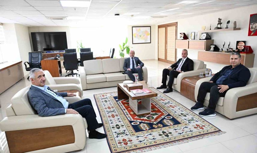 Manisa'da kurumlar tarımsal su yönetimini masaya yatırdı
