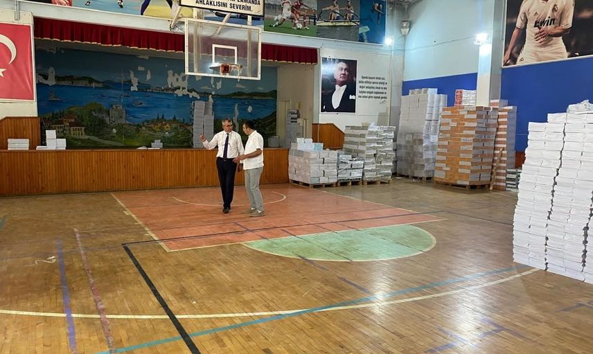 Söke'de yeni eğitim yılına hazırlık: ücretsiz ders kitapları dağıtımına son rötuşlar