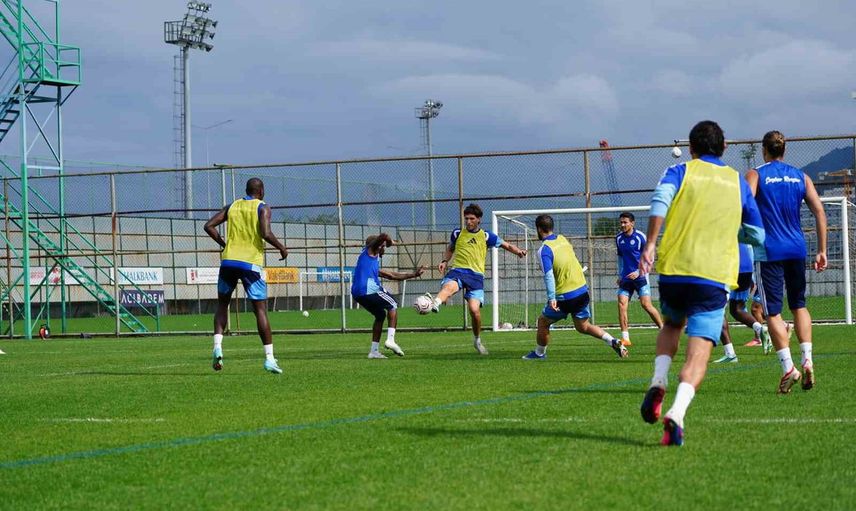 Hazırlıklar sıkılaştı: Çaykur Rizespor'da gözler Trabzonspor maçında