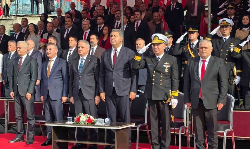 Kdz. Ereğli'de cumhuriyet coşkusu sokaklara taştı