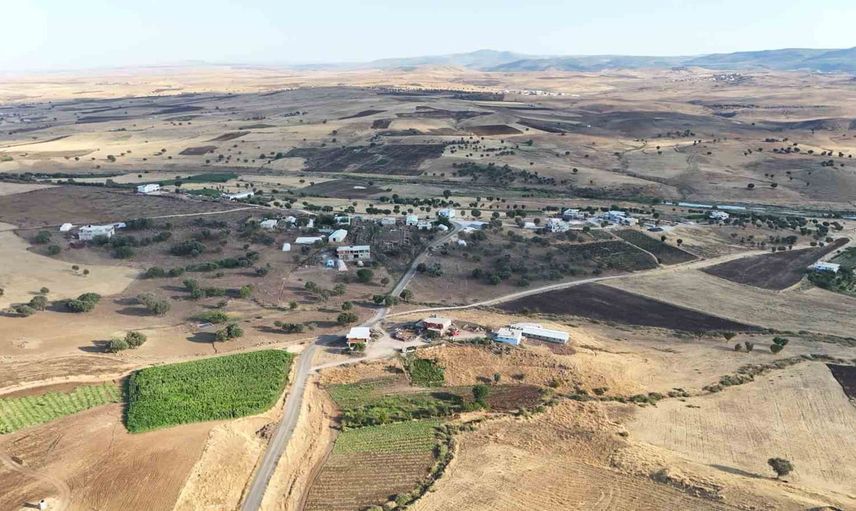 Kırık camların gölgesindeki kayıp bebeğin evi dronla görüntülendi
