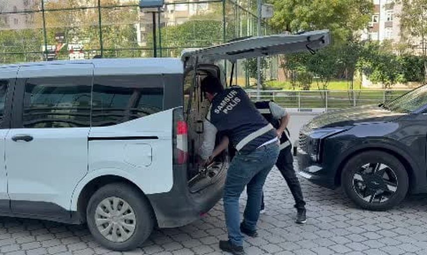 Balta tehdidiyle alıkoyma iddiası: boşanma aşamasındaki koca tutuklandı