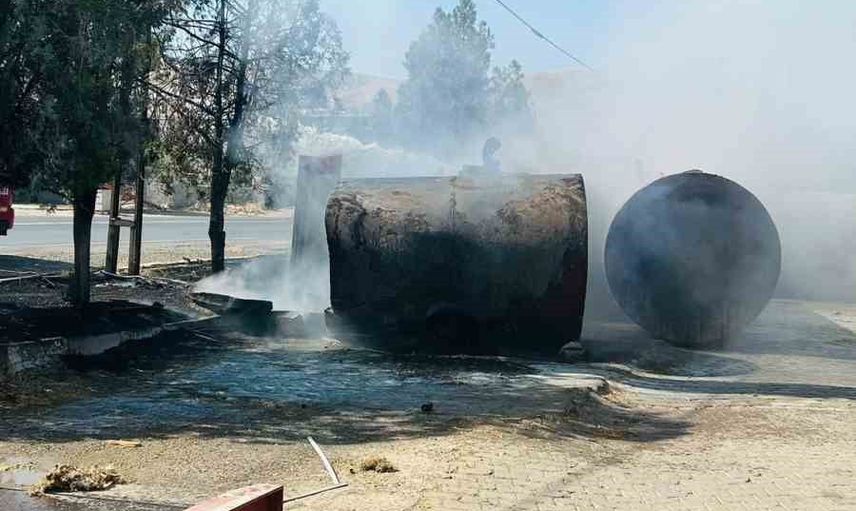 Kurtalan'da tadilattaki benzinlikte çıkan yangın itfaiye müdahalesiyle büyümeden söndürüldü