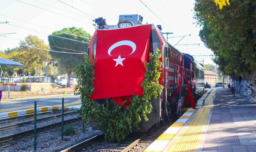 Manisa’da 101 yıllık buluşma: Atatürk’ün şehir ziyareti törenle yad edildi