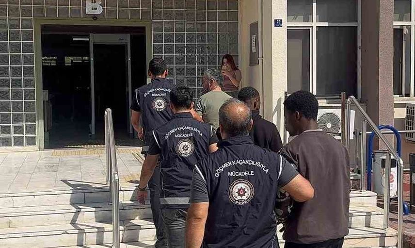 Efeler'de göçmen kaçakçılığı operasyonu: 31 kişi yakalandı, iki tutuklama