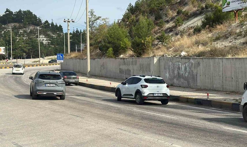 ambulansın karıştığı zincirleme kazada 7 kişi hafif yaralandı