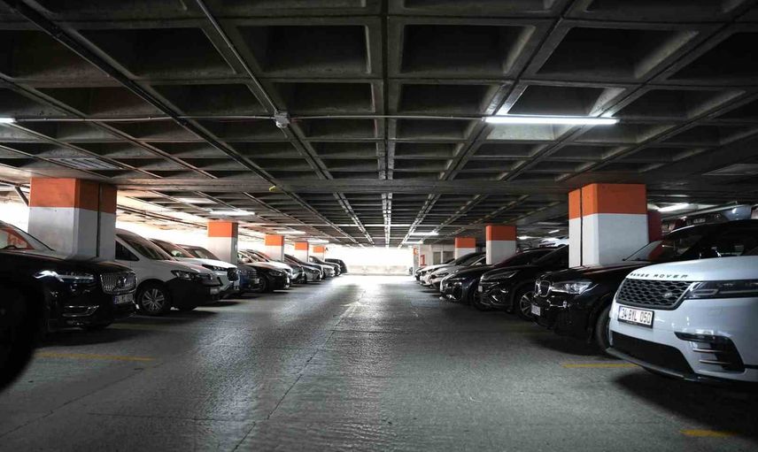 Nişantaşı'nda soruşturma gölgesinde çalışan çok katlı otopark