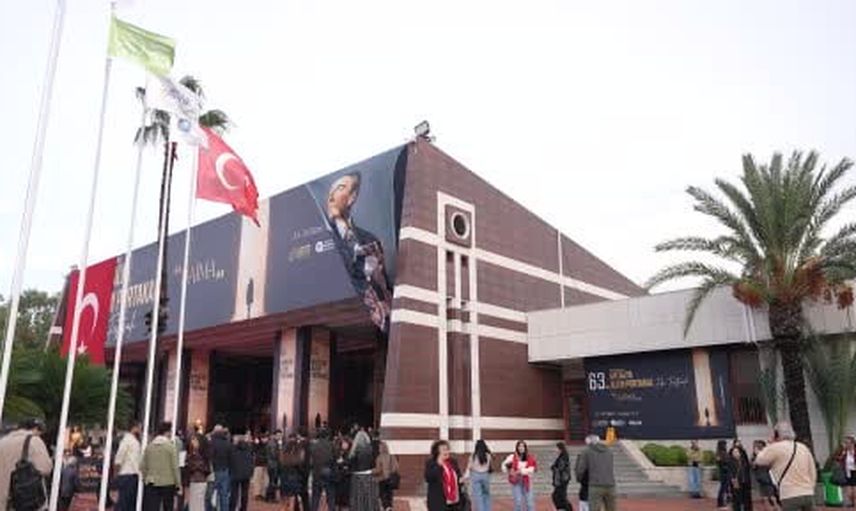 Uluslararası kapılar aralanıyor: Altın Portakal'da Türk oyuncuların görünürlük reçetesi