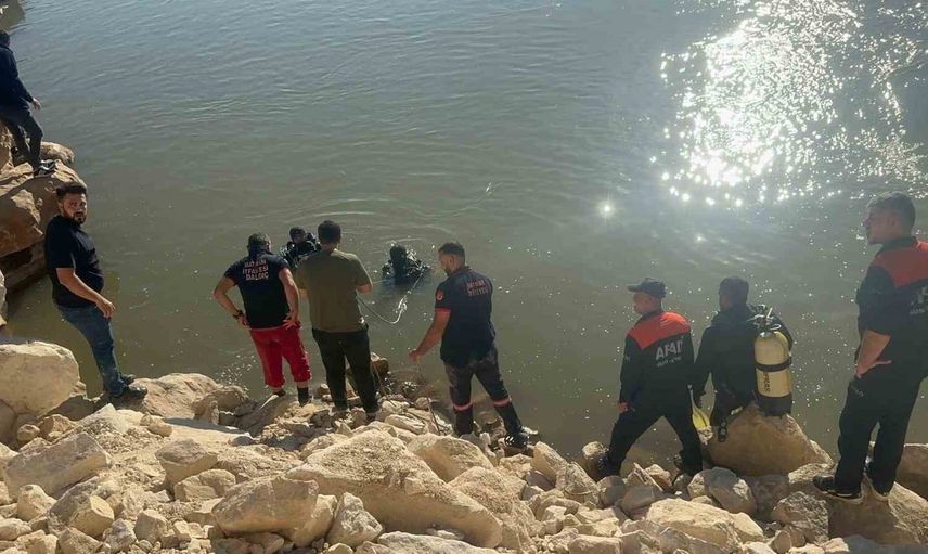 Serinleme molası ölümle sonuçlandı: Batman Çayı'nda 17 yaşındaki genç boğuldu