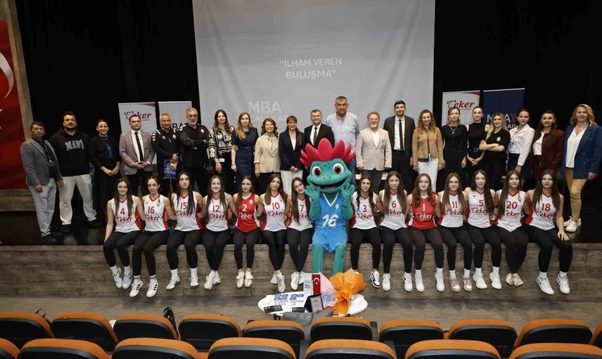 Kız çocuklarına sporla ilham: Eker Spor Kulübü öğrencilerle buluştu
