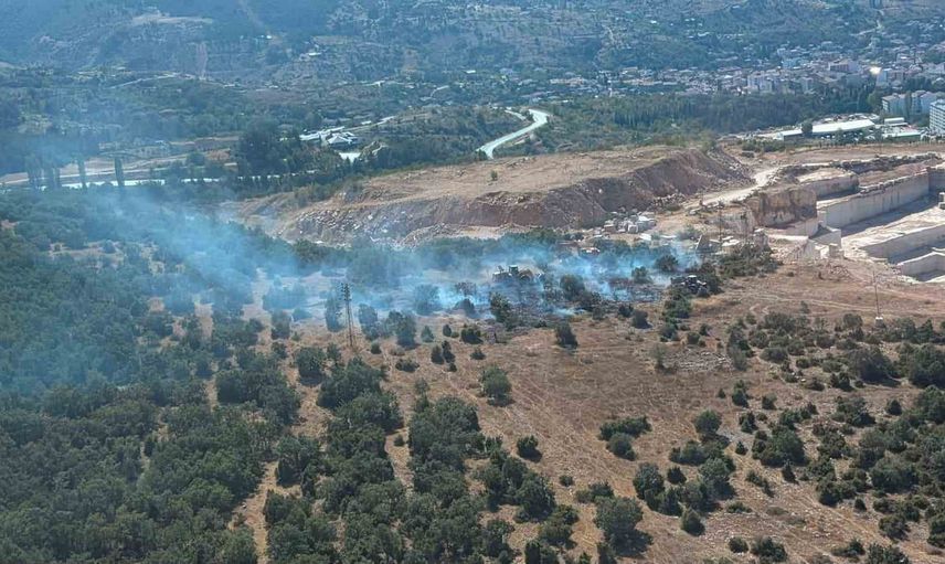 Söğüt’te mermer ocağı arkasında çıkan yangın kontrol altına alındı