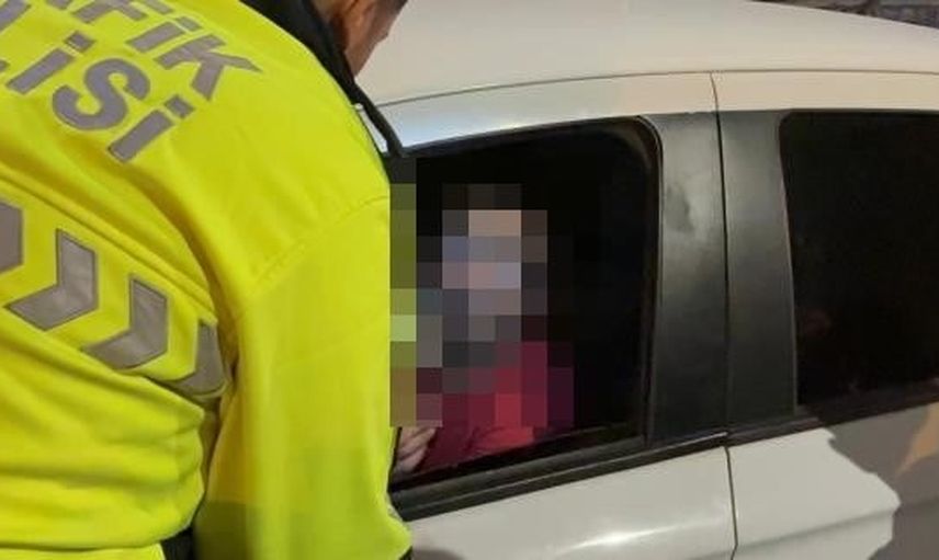 Kayseri'de yolda uyuyan sürücüye 25 bin lira ceza, 6 aylık ehliyet el konuldu