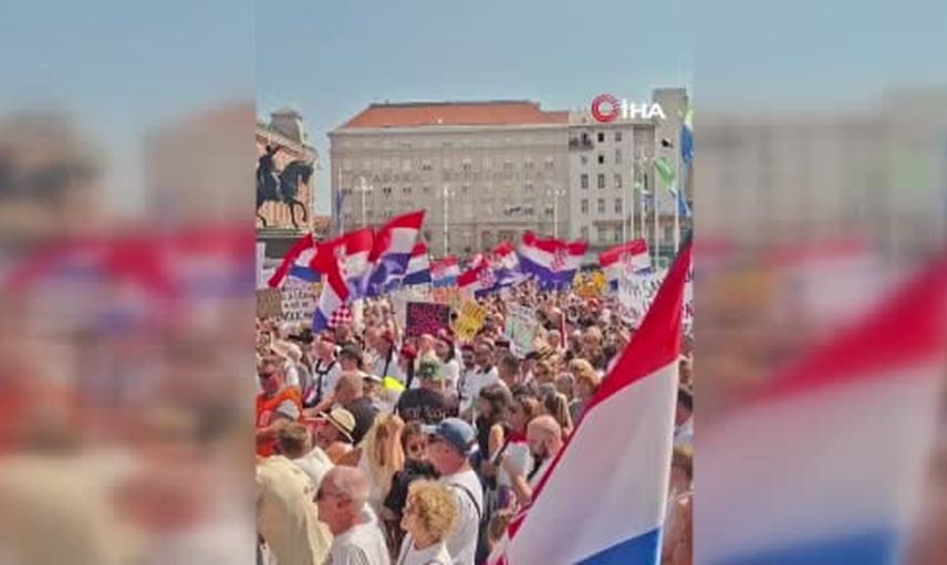 Zagreb'de öfke sokakta: Lika'ya bırakılan 37 bin ton atık için hesap istendi