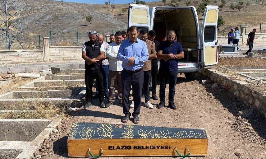 Elazığ'da piknik sırasında düşen yıldırım 10 yaşındaki çocuğun yaşamını yitirmesine yol açtı