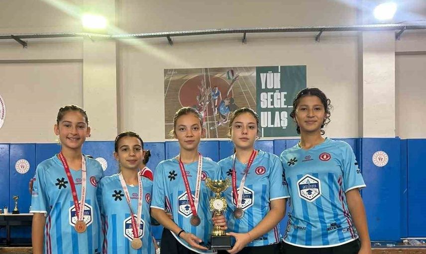 Muğla'da altyapı iddiası: u14 hokey liginde genç yetenekler öne çıkıyor