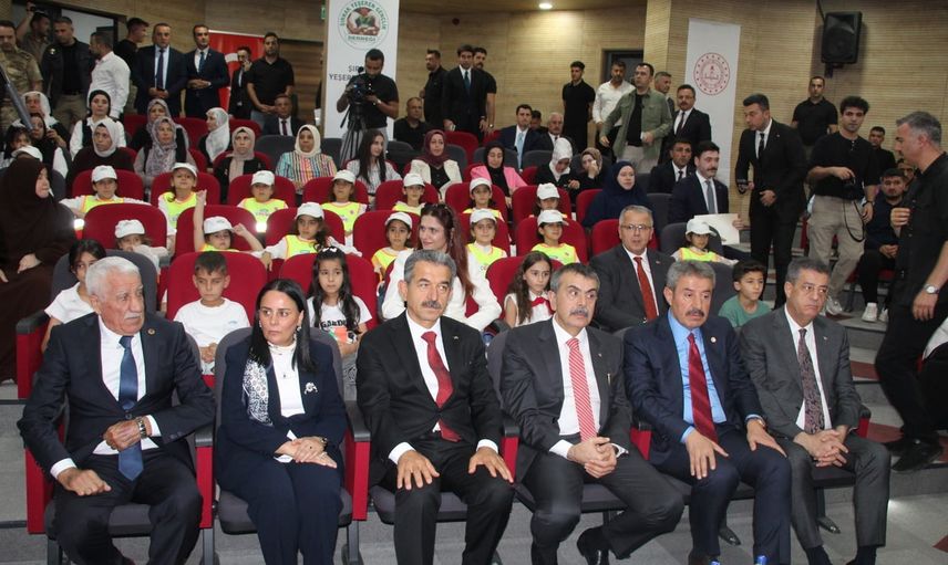 siyaset görevini yaptı, asıl sorumluluk şimdi toplumda