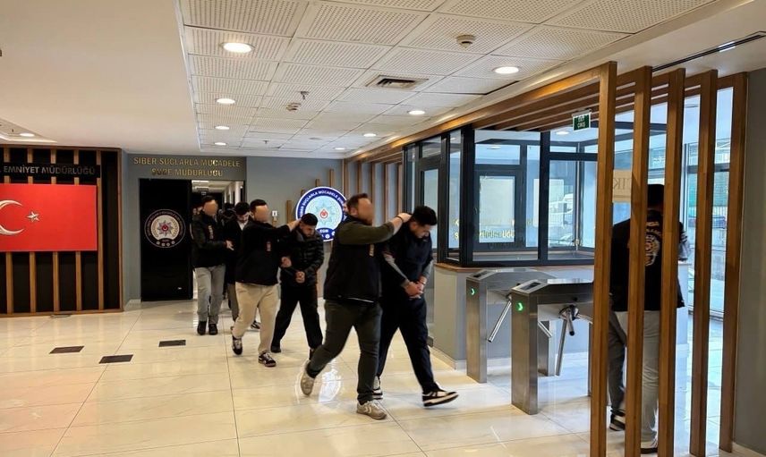 Bursa merkezli dolandırıcılık ağına baskın: 4 tutuklama, 1 şüpheli aranıyor