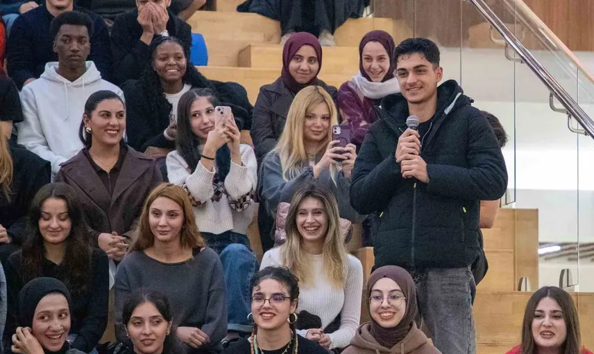 Ebyü'de öğrencilerin ulaşım talebine çözüm: üniversiteye dört elektrikli otobüs