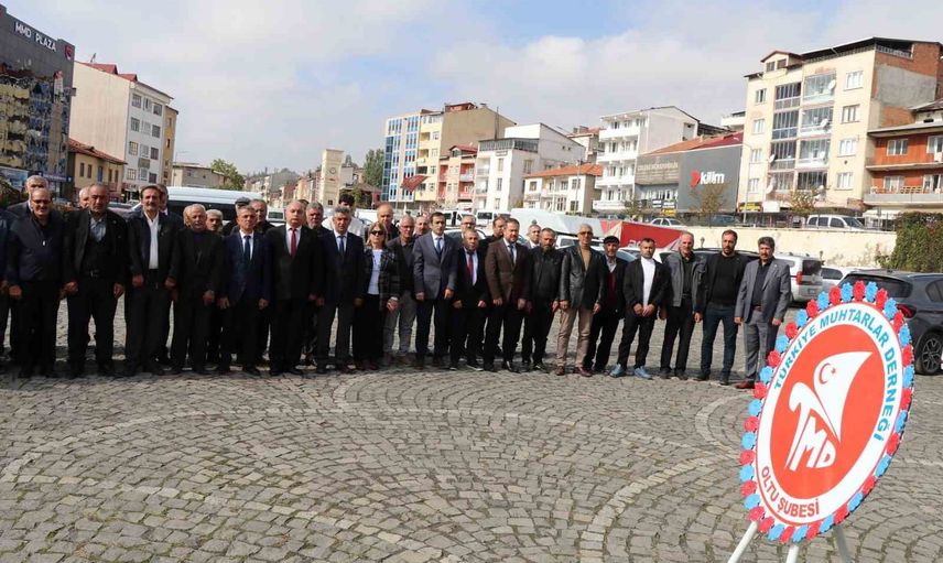 Oltu'da muhtarlar günü yerel demokrasinin sıcak yüzünü gösterdi