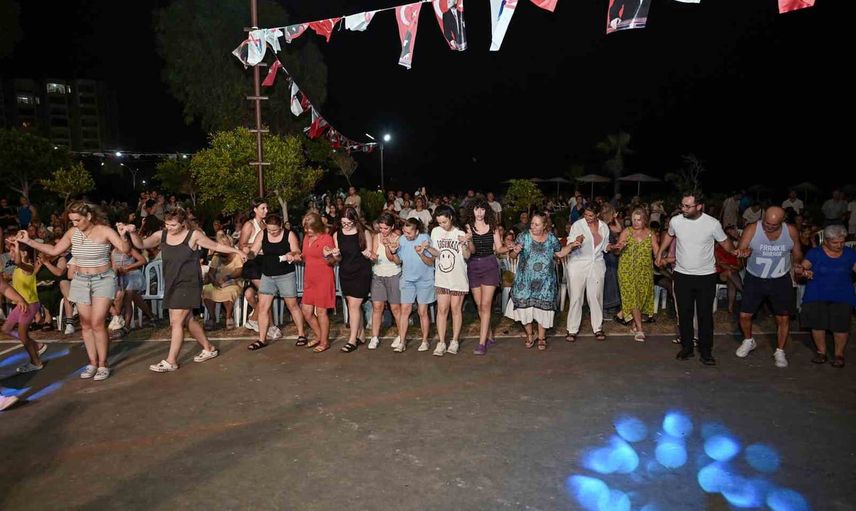 Müzikle dolu yaz akşamı Erdemli Yaz Dostum konserinde buluştu